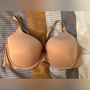 PINK lightly lined tshirt bra